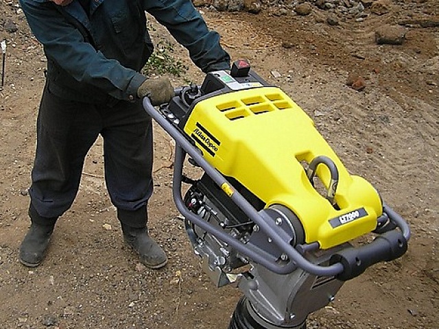 Вибротрамбовка Atlas Copco LT7000 с двигателем Honda