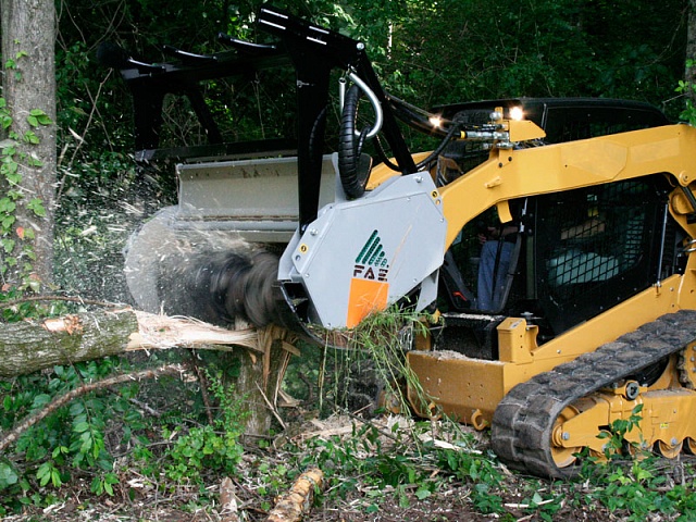 гидравлический мульчер на минипогрузчик Bobcat