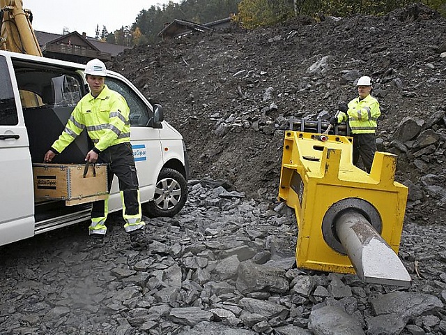Atlas Copco service breacker