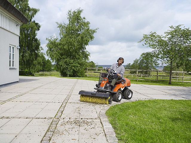 Щетка для трактора Husqvarna